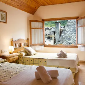  Hostel Aiguamog